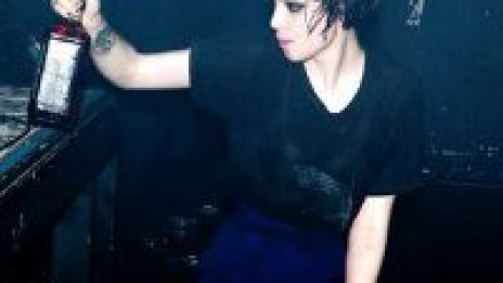 Предложение на месеца: Crystal Castles – Not In Love