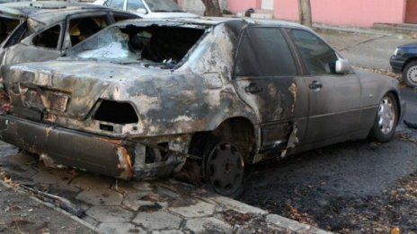 Закопчаха заподозрян за палежите на коли в София 