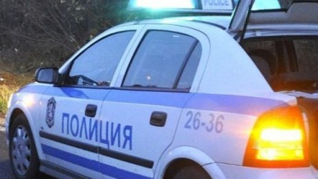 Мъж изгони съпругата си с  бебе на 2 м., а после я преби
