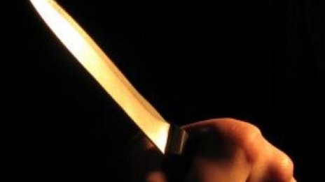 За седмица мъж сви 14 кухненски ножа от магазин в Бургас 