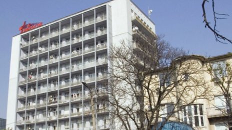 80 души се контузиха от заледени улици и тротоари 