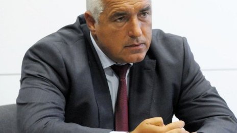 Боксьорчета при Борисов. Бонбони и... самота