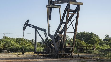 Кой ще спечели от венецуелския петрол?