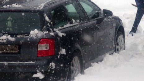 Магистрала "Хемус" още е блокирана