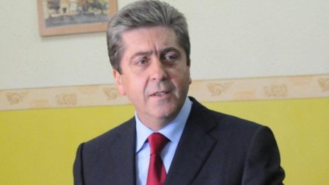 Първанов взима в новия си офис само секретарката  