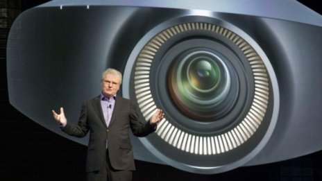 Sony разработи най-миниатюрната 3D видеокамера 