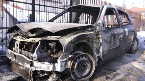 Още една кола изгоря в Бургас