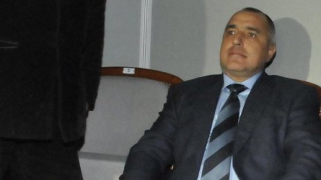 Хората изобщо не го искат, страх ги е. Спираме! 
