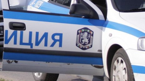 Ученик се появи с газов пистолет в час 