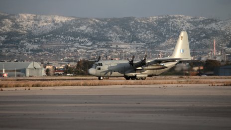 Иран прати балистична ракета по базата на НАТО "Инджирлик" в Турция