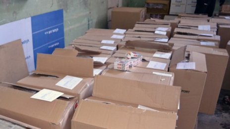 Разкриха депо за контрабандни цигари в София