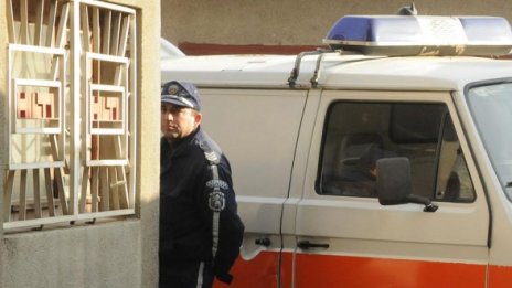 Млад мъж уби приятелката си в Брацигово 