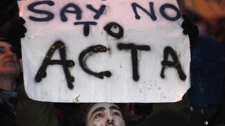 Евродепутатите на ГЕРБ и БСП против АСТА 
