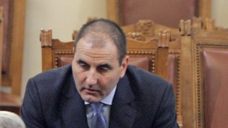 Не съм раздавал бонуси в МВР, кълне се Цветанов