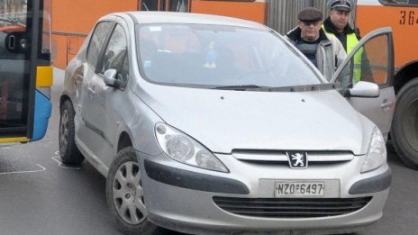 Две жертви в 11 катастрофи за денонощие