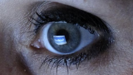 13,4% от потребителите на Facebook го ползват само мобилно