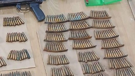 Откриха незаконни оръжия и боеприпаси в Поморие
