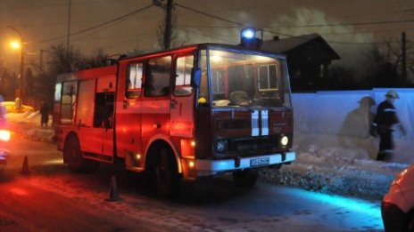 26-годишен мъж пострада при пожар