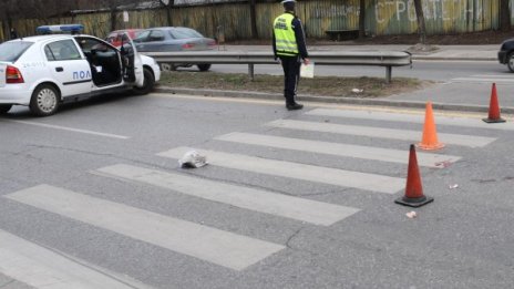 Блъснатото на зебра дете е в тежко състояние 