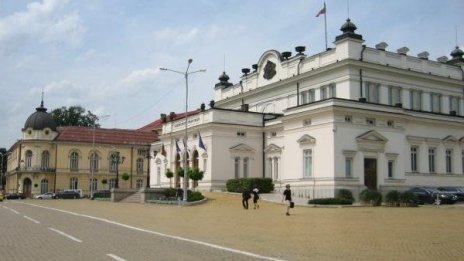 Юристи, завършили в ЕС и Швейцария, ще практикуват свободно у нас