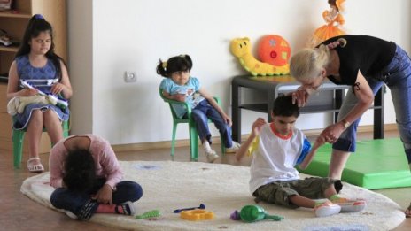 70% от родителите на изоставени деца с недъзи не ги виждат