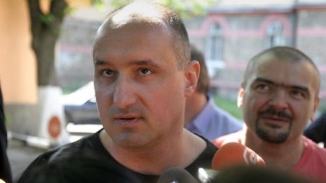 Има нещо гнило в избеГалеви
