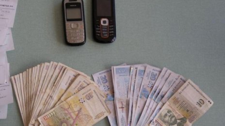 7000 лева даде баба на телефонни измамници
