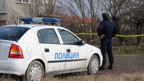 53-годишен с белезници за блудства с 11-годишна