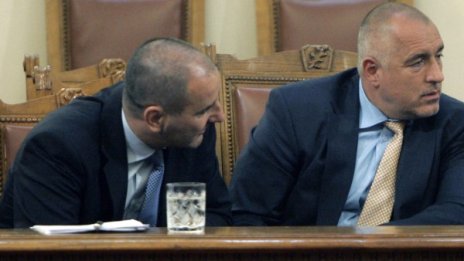 Не частичният вот, черешите в Кюстендил поблазнили МВР шефа