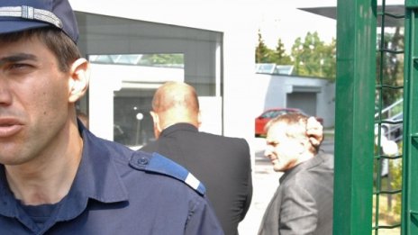 Ганчев-баща изплува много сух от "Захар"-та