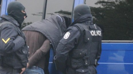 Двама са задържани за отвличане на жена в Габрово 
