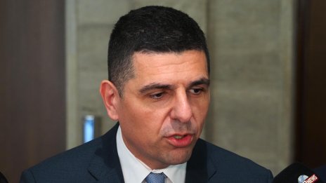 Мирчев: Рафинерията в Бургас не трябва да попада в ръцете на БГ мафията