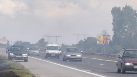 Издирили един от шофьорите, ударил майката на "Тракия"