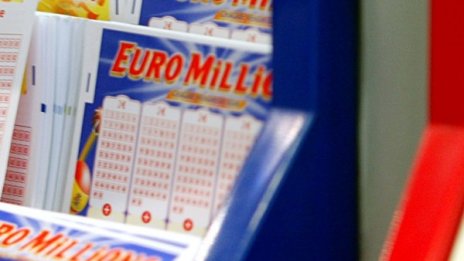 18-годишен спечели по $1000 на седмица до края на живота си