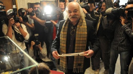 Дори шефовете пазят съня на Боян Радев в Мексико