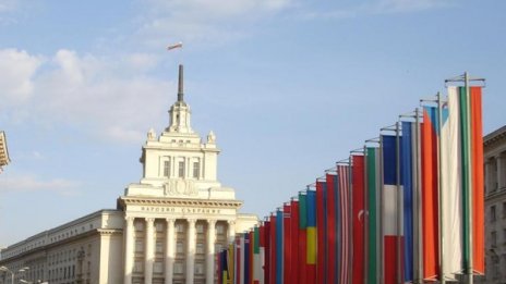 Столична община събра с 5,5 млн. лв. по-малко данъци