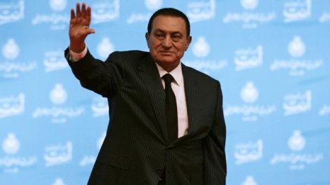 Хосни Мубарак е в кома 