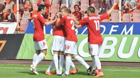 Не е шега! ЦСКА взе национал на Кюрасао
