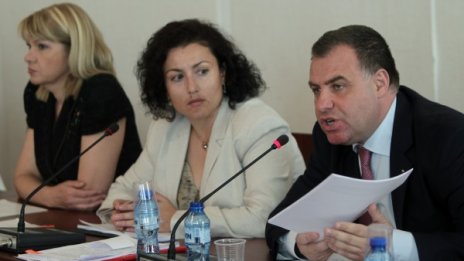 Безконтролното строителство в горите засега се отлага