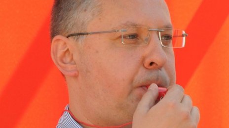 Протести в страната ще има, закани се Станишев