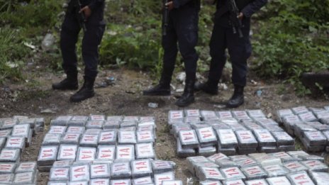 168 кг кока заловени в Солун, двама българи са арестувани