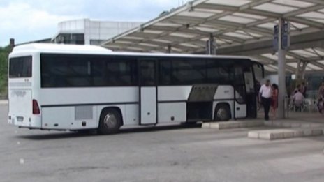Плътно да затворим очи пред сигурността ни