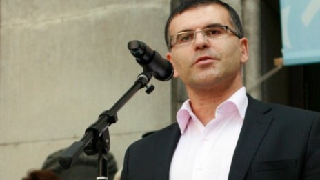 Минаваме на евро, ако социалисти не ни управляват, рече Дянков