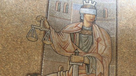 Прокуратурата повдигна обвинения на финансиста на "Софарма" 