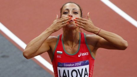 Ивет Лалова на полуфинал на 200 метра