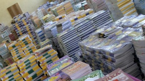 Няма да се премахват цитати на Ботев и Вазов от учебниците 