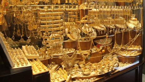 "Равини" крадели бижута край Париж