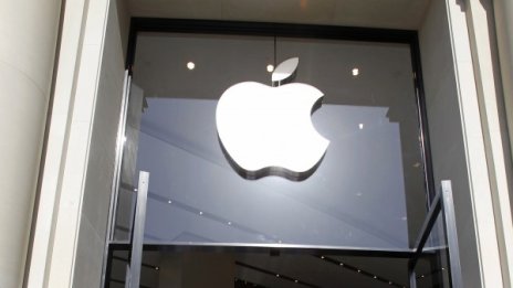 Samsung трябва да плати 1 млрд. долара обезщетение на Apple