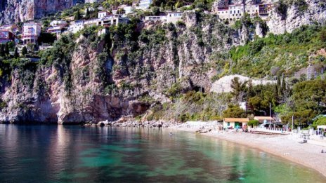 Най-живописните плажове на Френската Ривиера