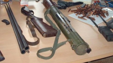 Пратка български оръжия за Мали са блокирани в Гвинея